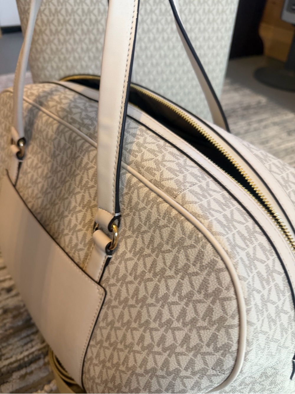 Michael Kors Cream Logo-Print Rolling Suitcase with Matching Carryall - Picture 3 of 16